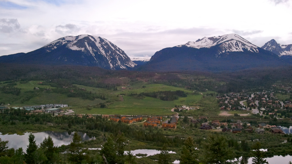 Shuttle from Denver Airport to Silverthorne in a luxury SUV